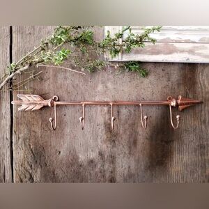 Rustic Arrow Wall Decor Coat Hanger